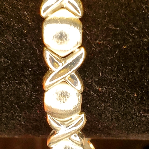 Jewelry - A15. EUC ~ Sterling Silver🥈Hugs and Kisses 💋 XOXO Bracelet 😘